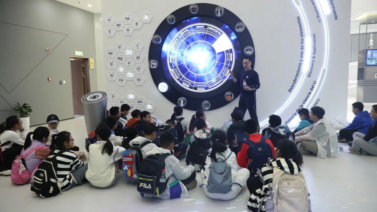 ����18(�й���)�ٷ���վ