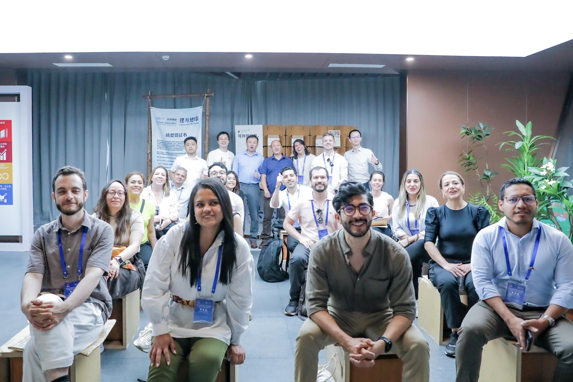 ����18(�й���)�ٷ���վ