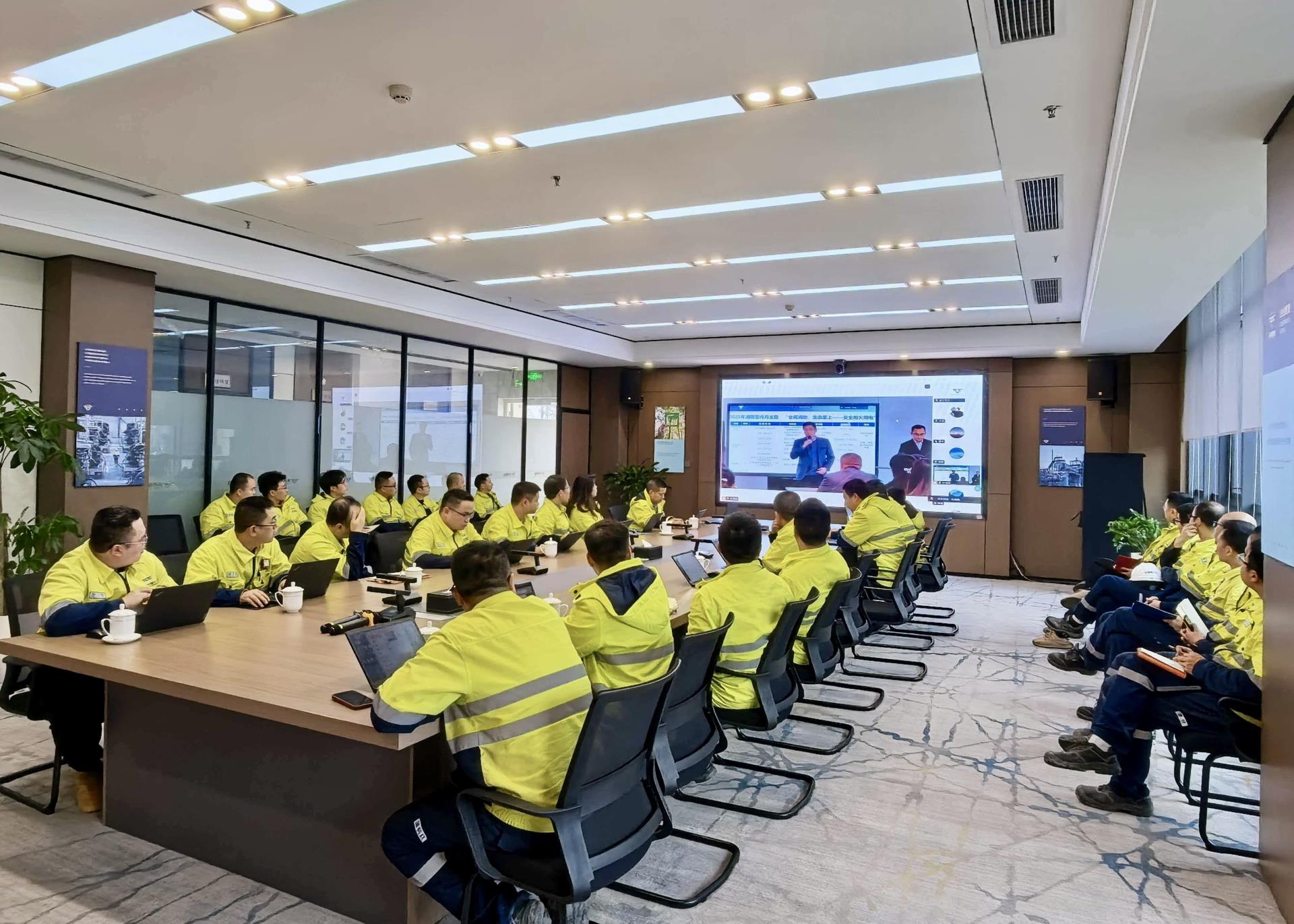 ����18(�й���)�ٷ���վ