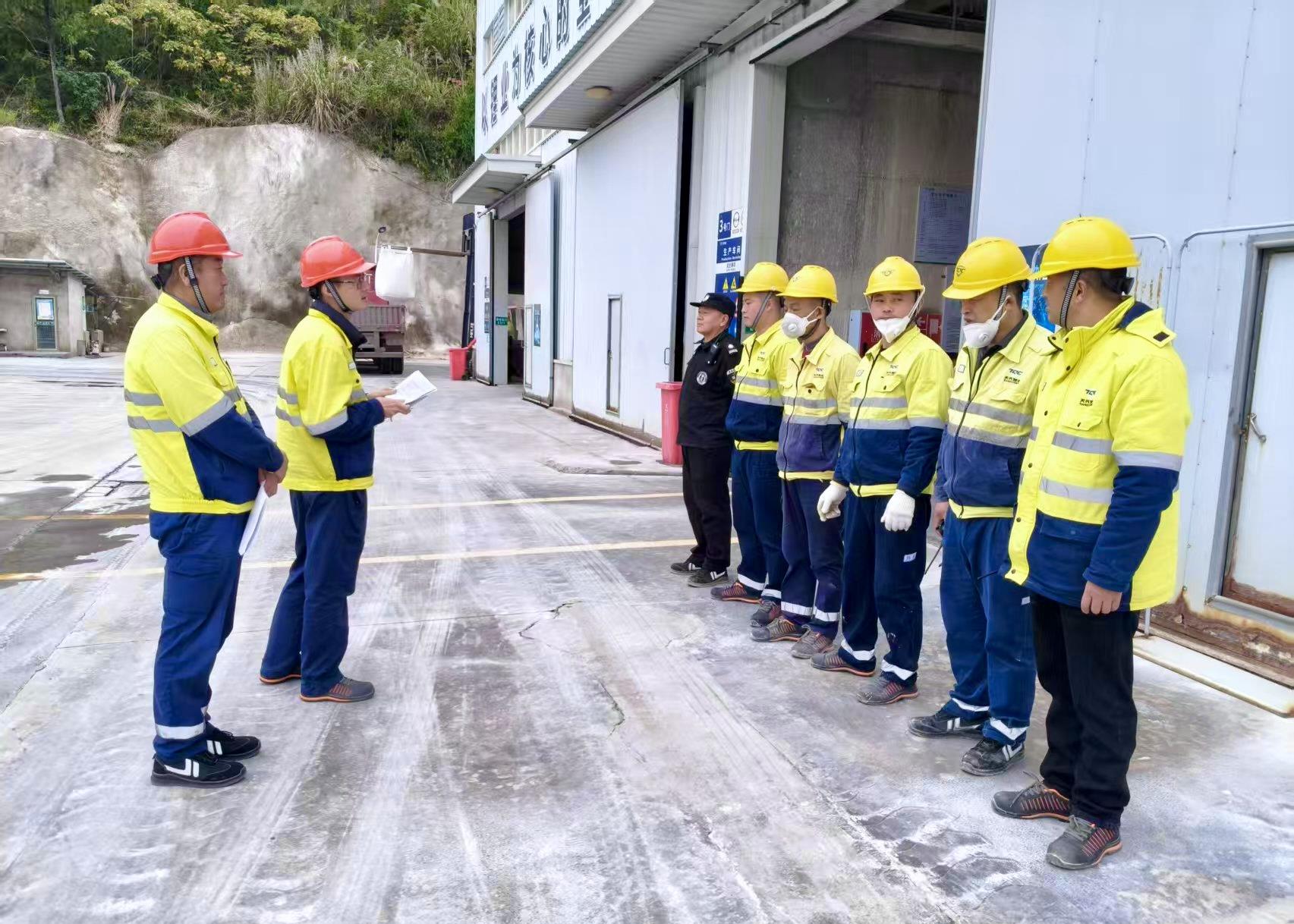 ����18(�й���)�ٷ���վ