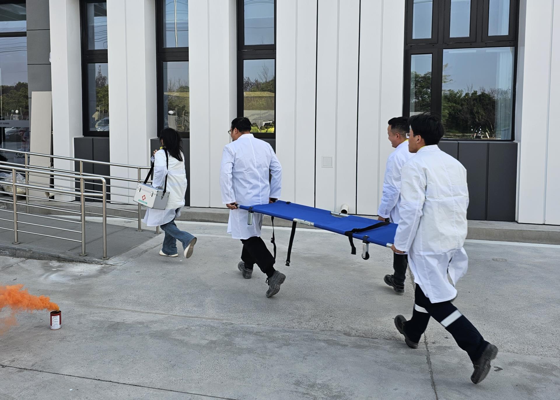 ����18(�й���)�ٷ���վ