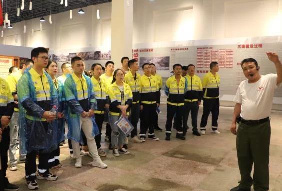 ����18(�й���)�ٷ���վ