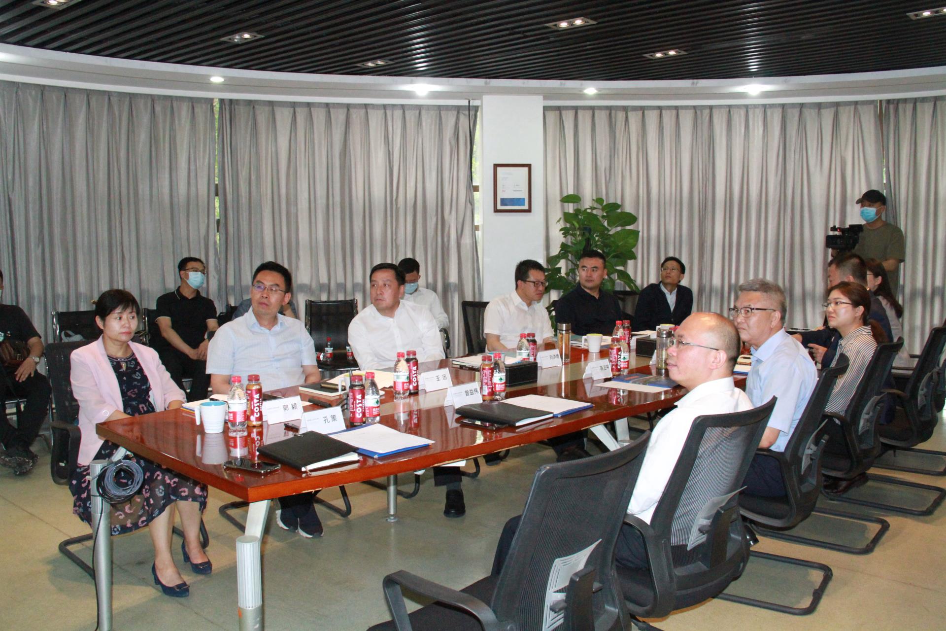 ����18(�й���)�ٷ���վ