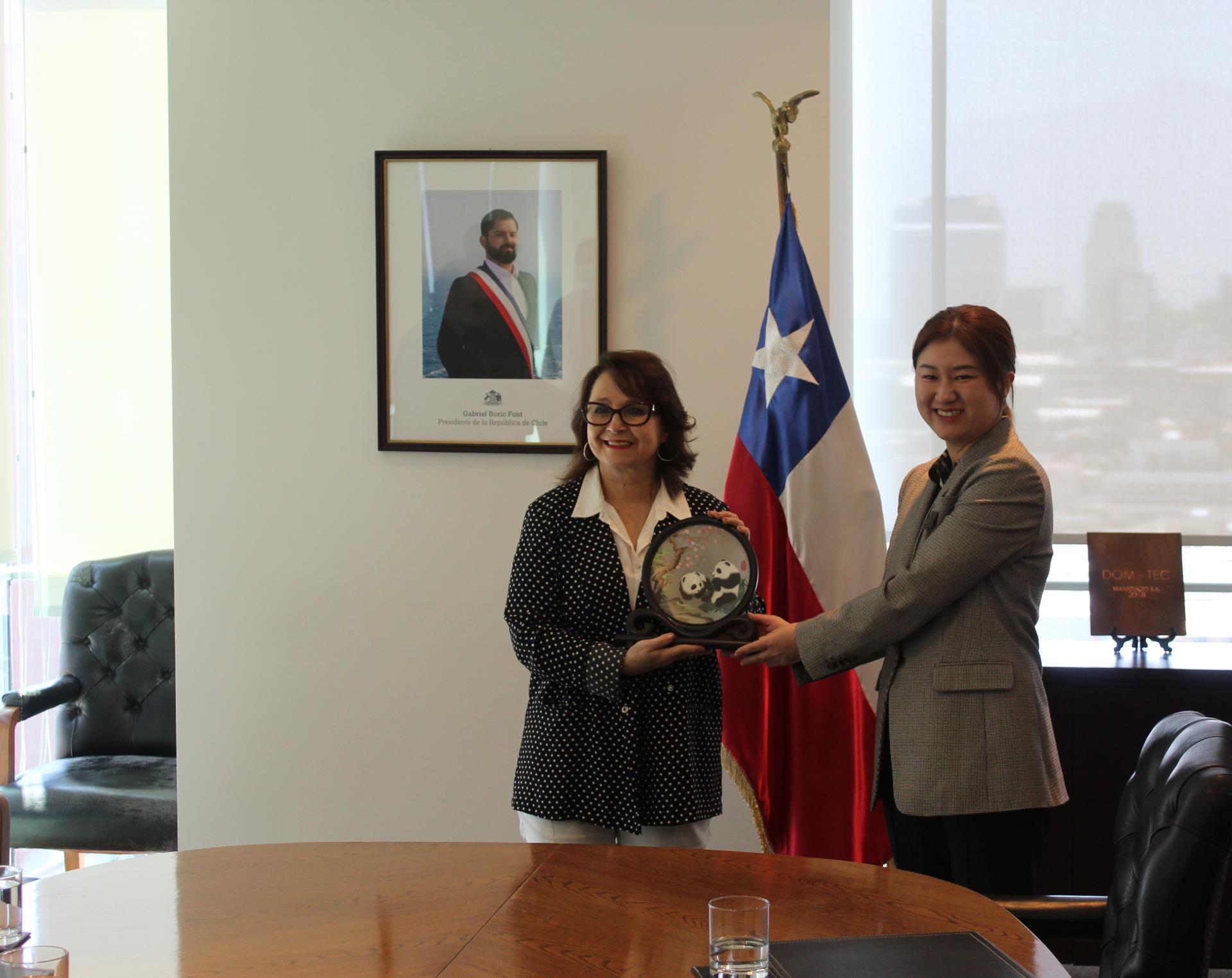 ����18(�й���)�ٷ���վ