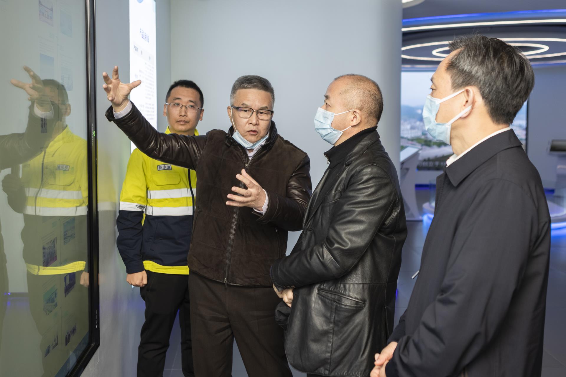 ����18(�й���)�ٷ���վ