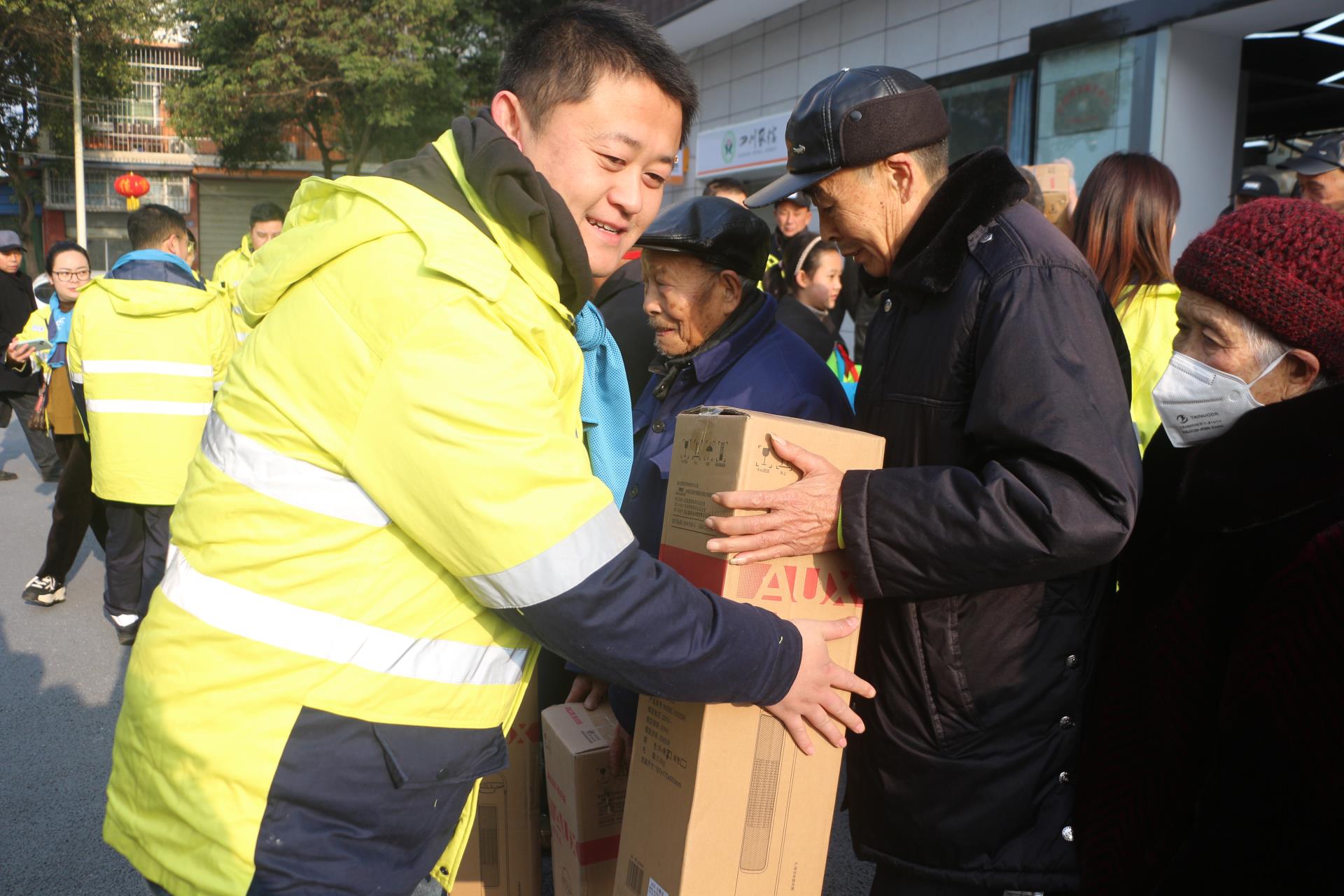 ����18(�й���)�ٷ���վ