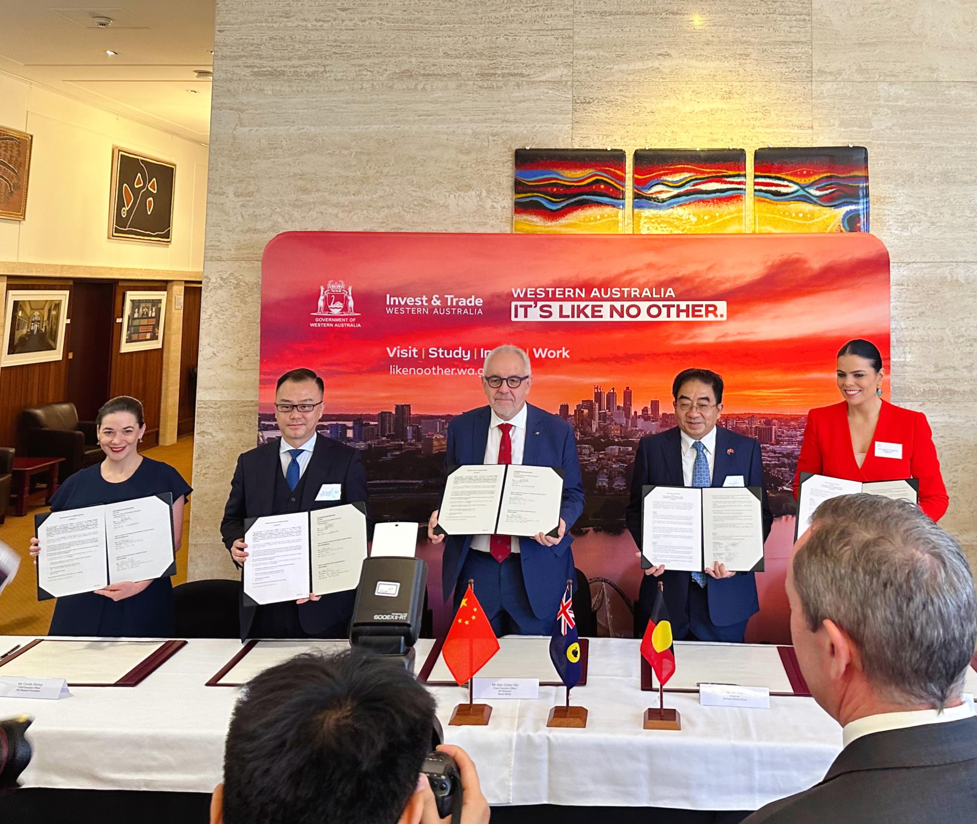 ����18(�й���)�ٷ���վ