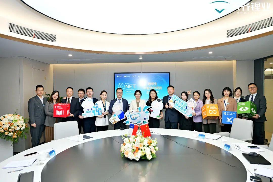 ����18(�й���)�ٷ���վ