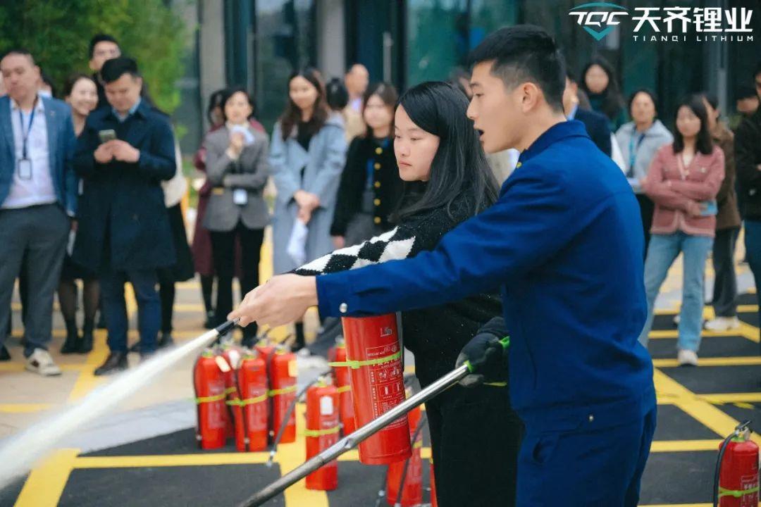 ����18(�й���)�ٷ���վ