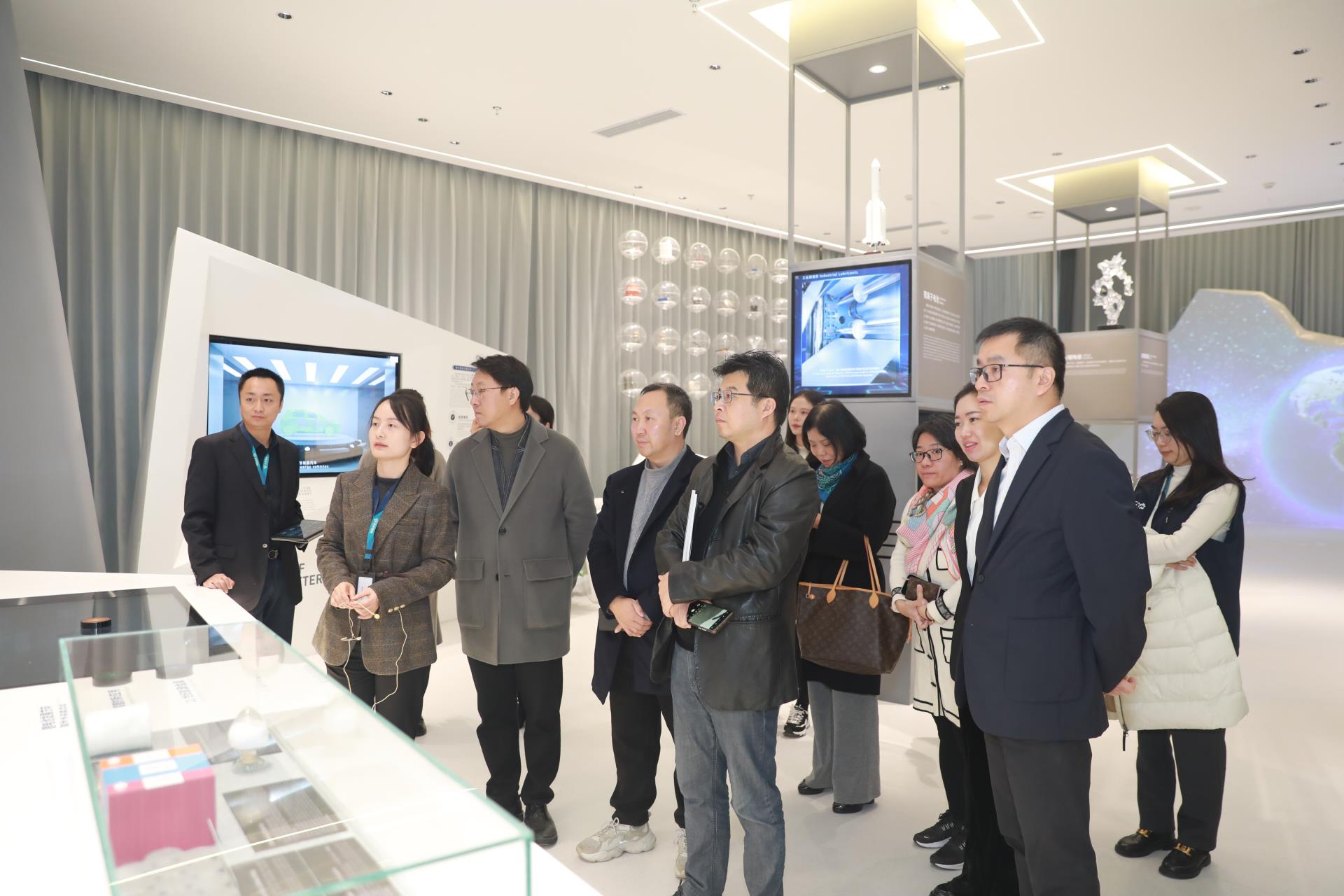 ����18(�й���)�ٷ���վ