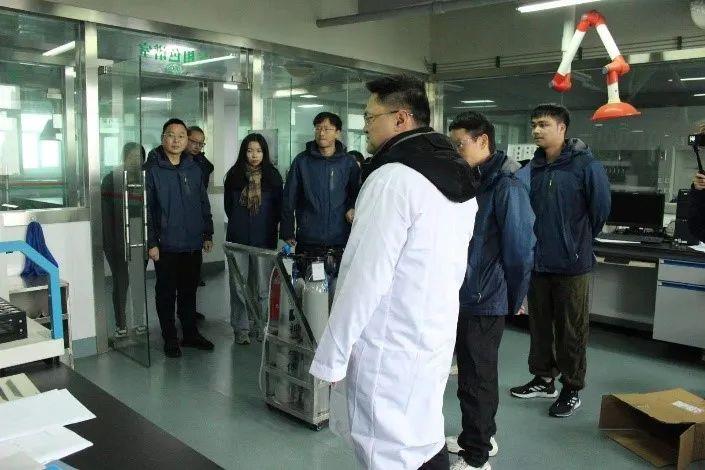 ����18(�й���)�ٷ���վ