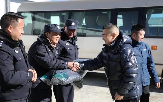 ����18(�й���)�ٷ���վ