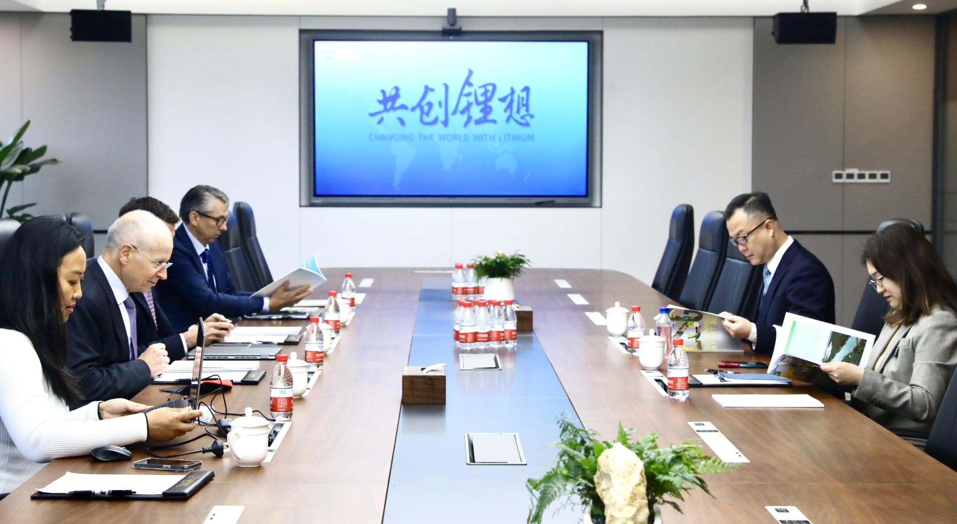 ����18(�й���)�ٷ���վ