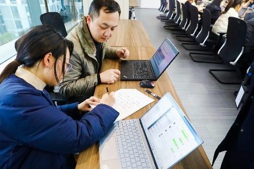 ����18(�й���)�ٷ���վ