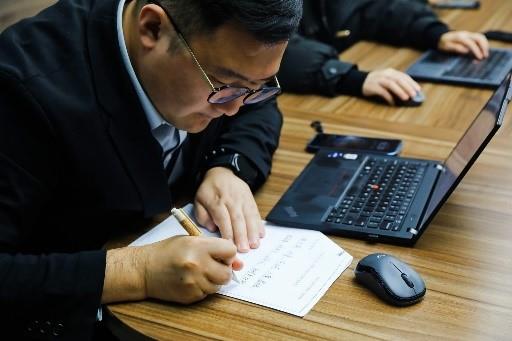 ����18(�й���)�ٷ���վ