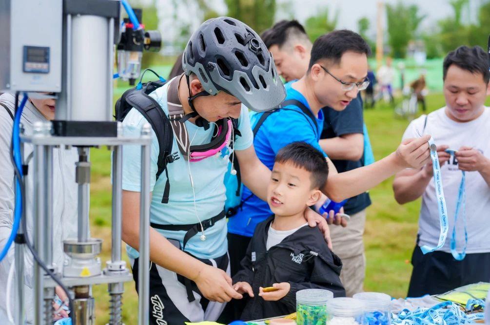 ����18(�й���)�ٷ���վ