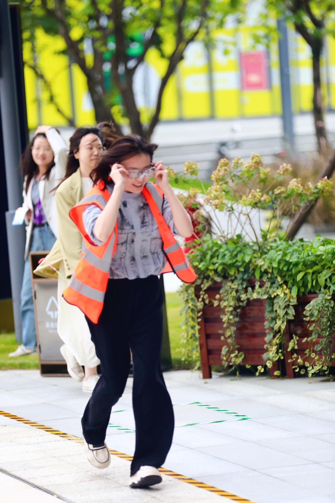 ����18(�й���)�ٷ���վ