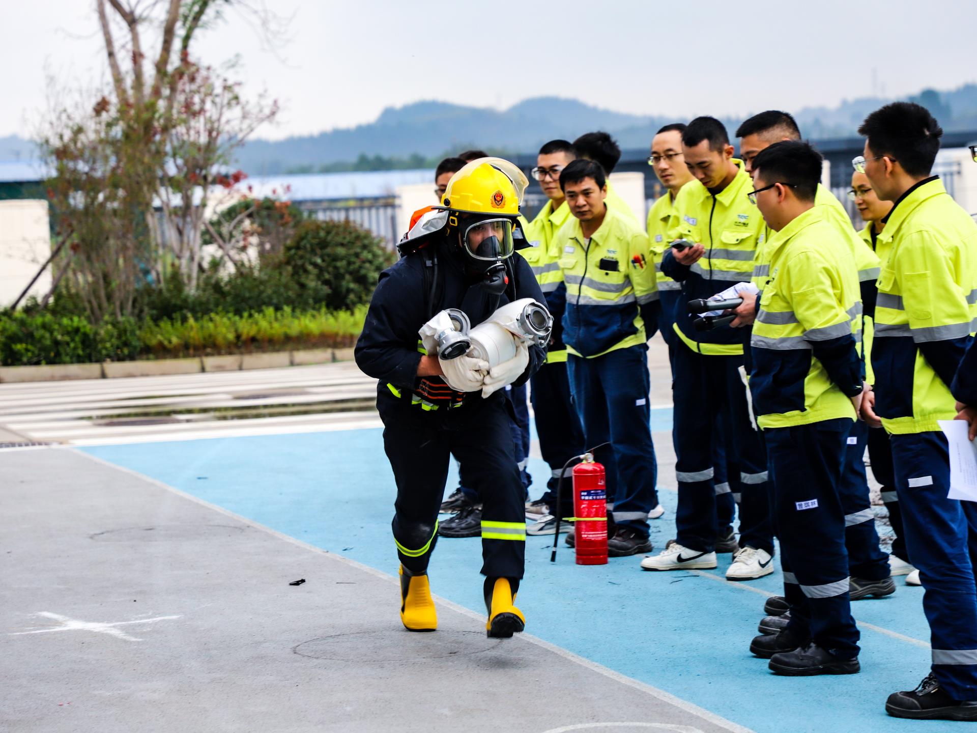 ����18(�й���)�ٷ���վ