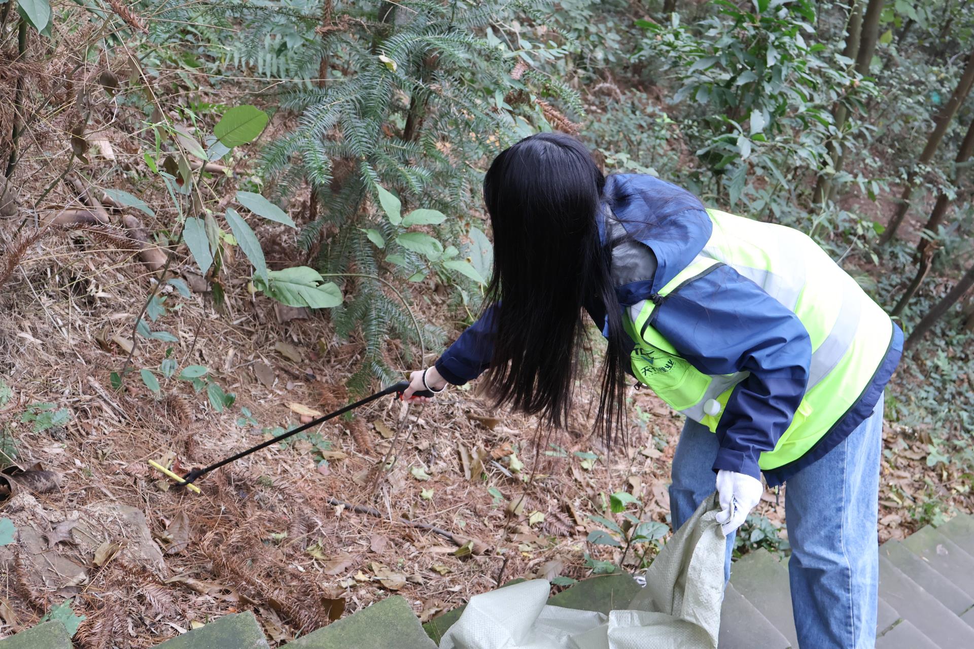 ����18(�й���)�ٷ���վ