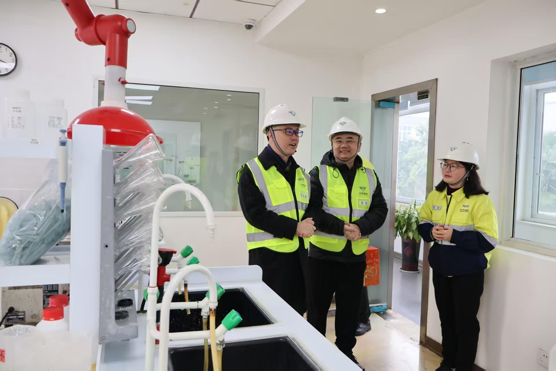 ����18(�й���)�ٷ���վ