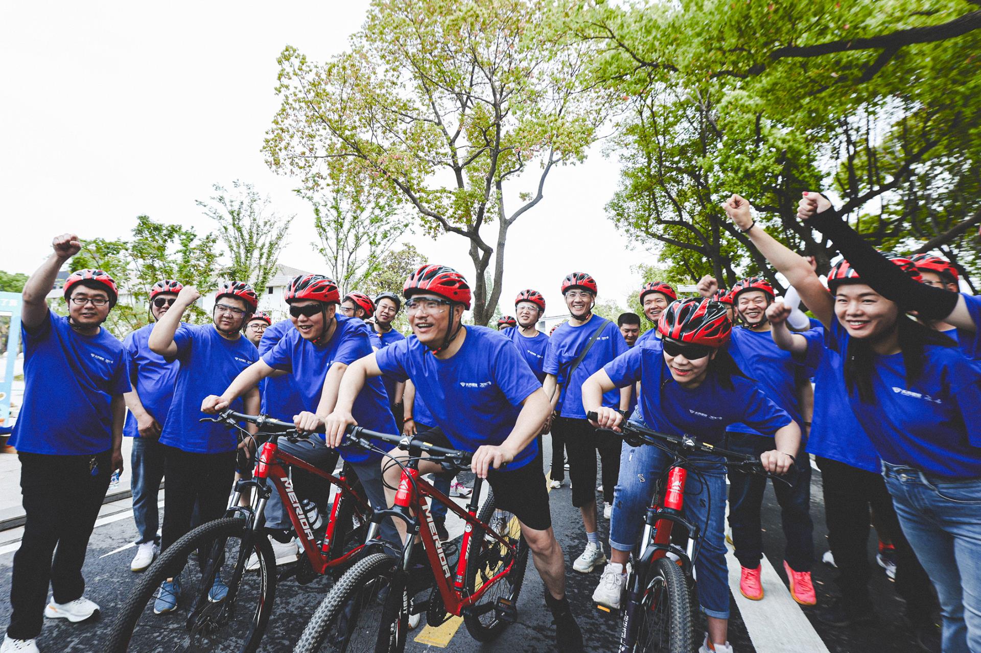 ����18(�й���)�ٷ���վ