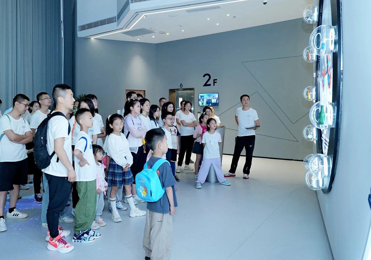 ����18(�й���)�ٷ���վ