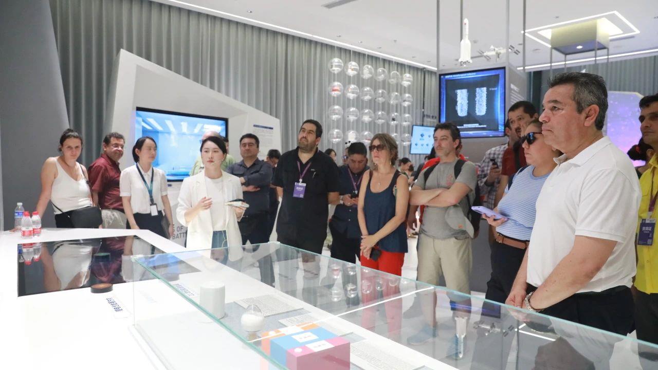 ����18(�й���)�ٷ���վ