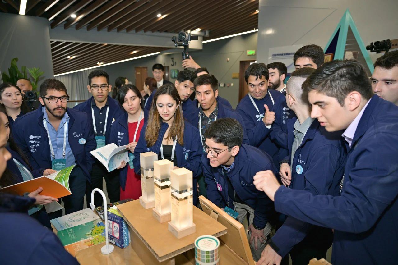 ����18(�й���)�ٷ���վ