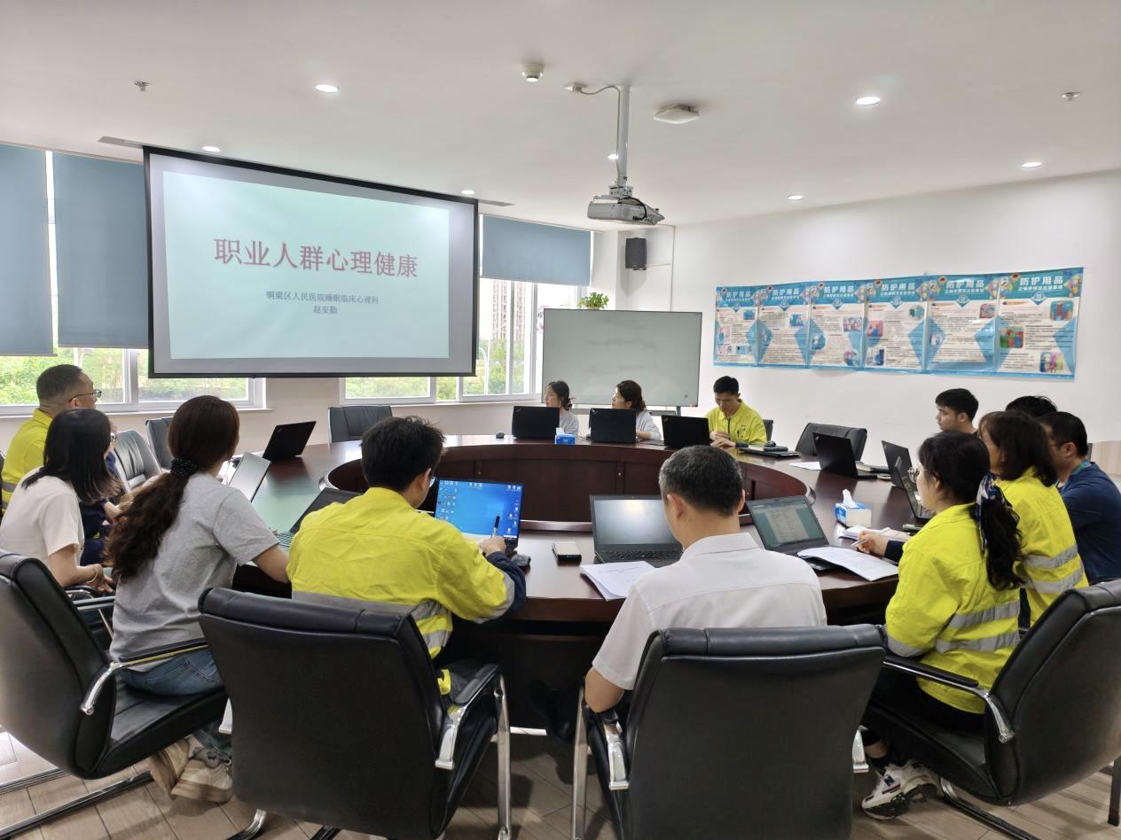 ����18(�й���)�ٷ���վ