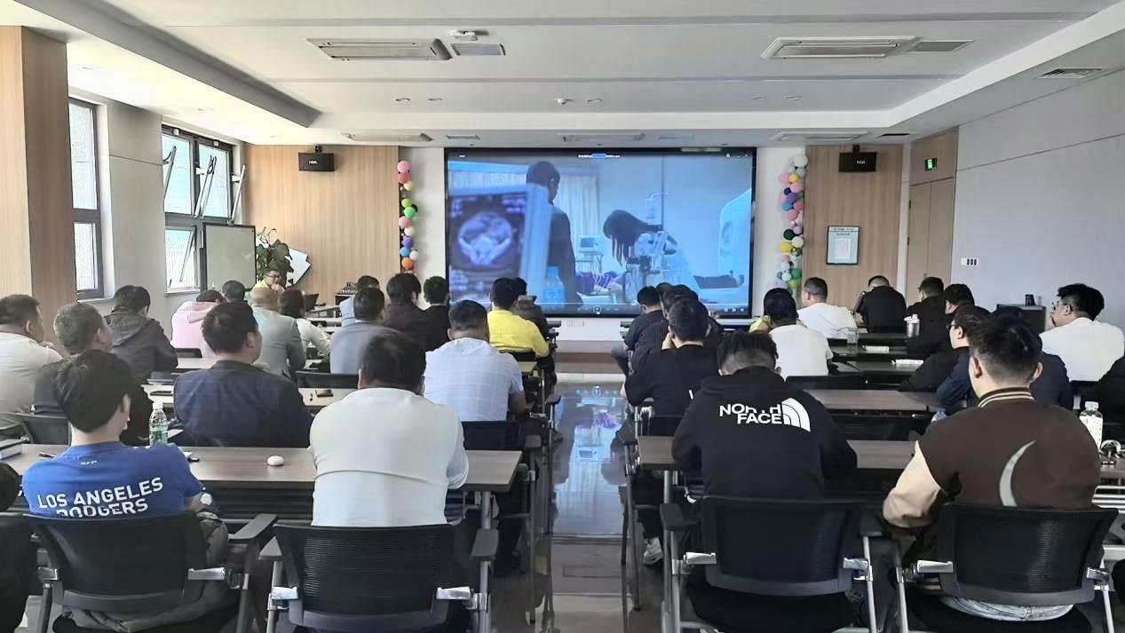 ����18(�й���)�ٷ���վ