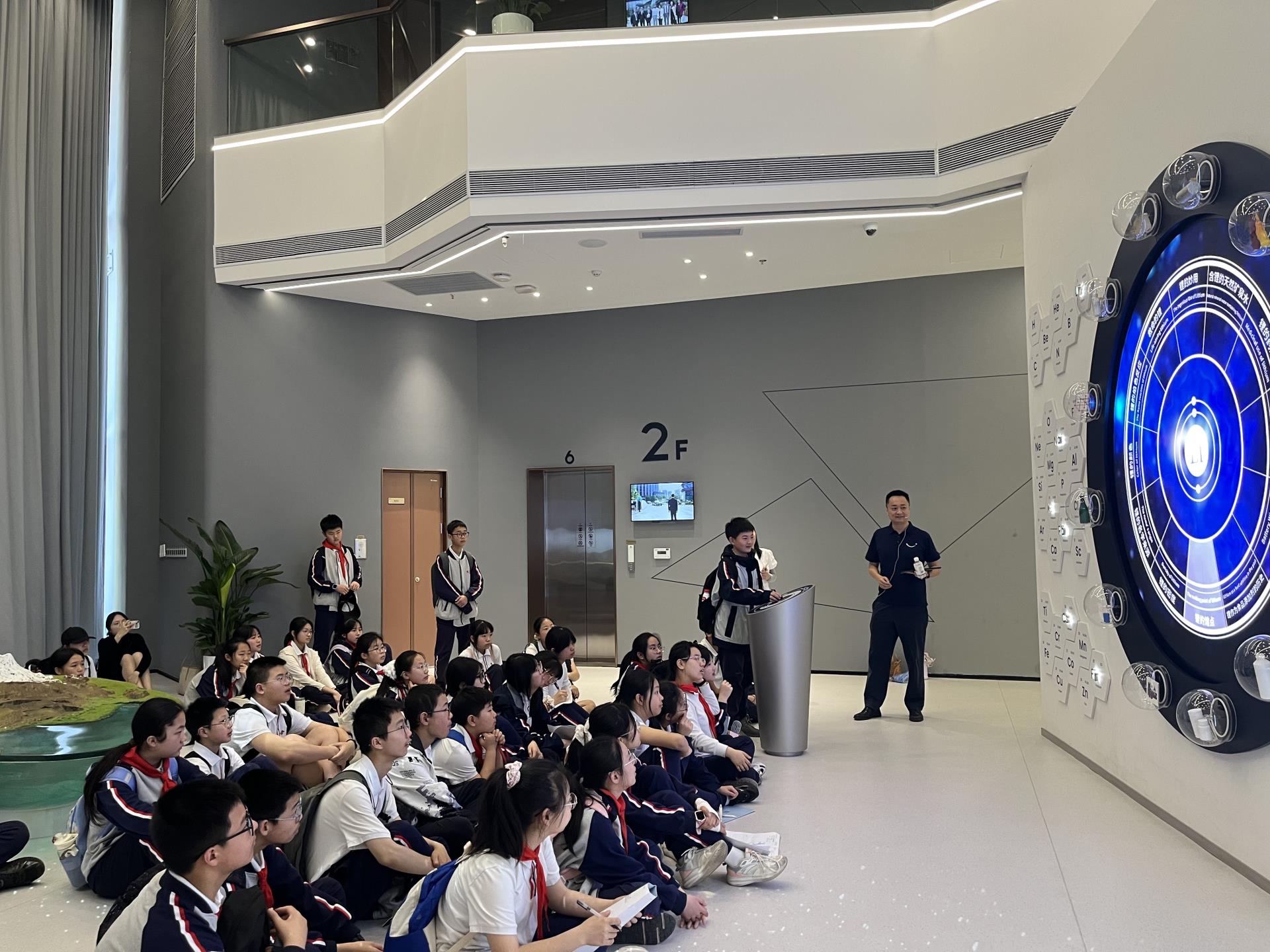 ����18(�й���)�ٷ���վ