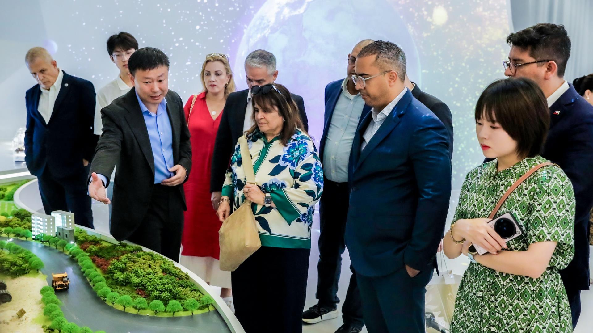 ����18(�й���)�ٷ���վ