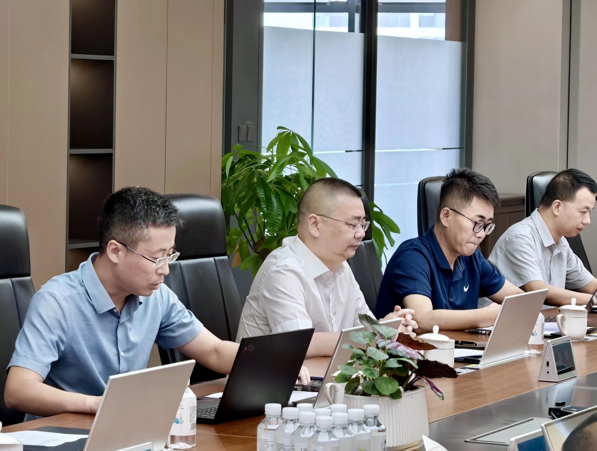 ����18(�й���)�ٷ���վ